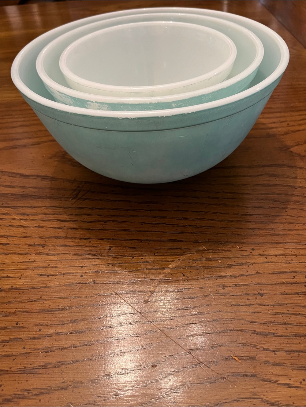 Set of 3 Pyrex Nesting Mixing‎ Bowls in Light Aqua and White
